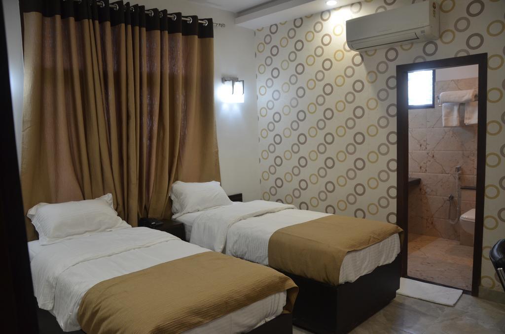 Hotel Park Plaza Βαρανάσι Εξωτερικό φωτογραφία