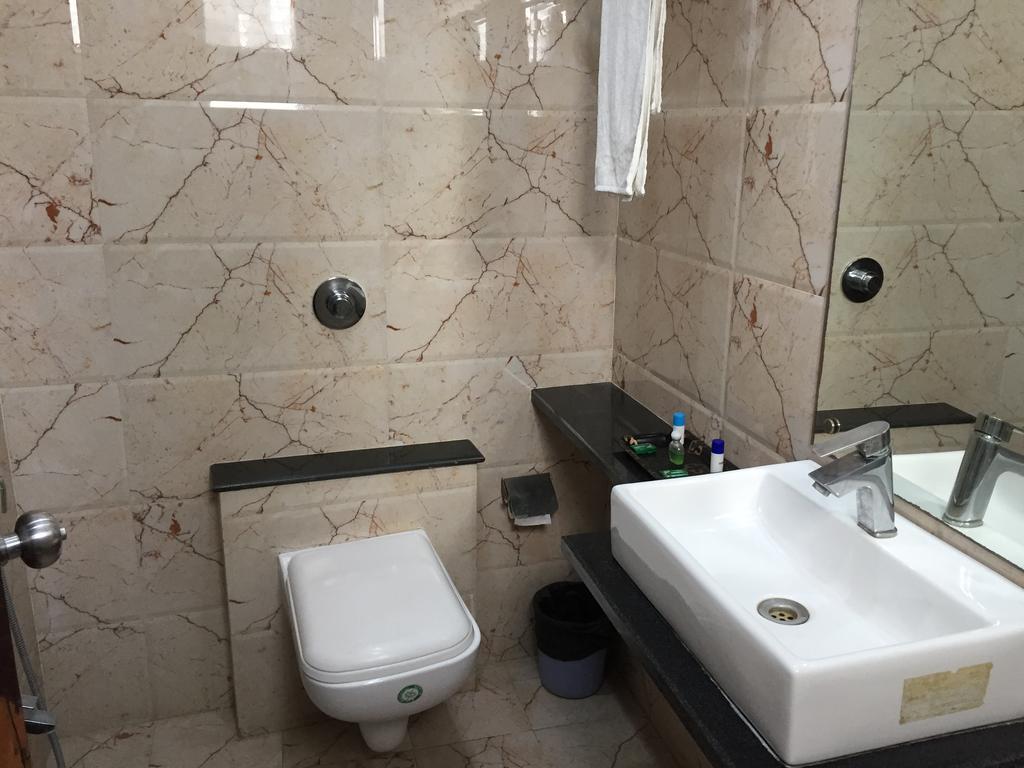 Hotel Park Plaza Βαρανάσι Εξωτερικό φωτογραφία