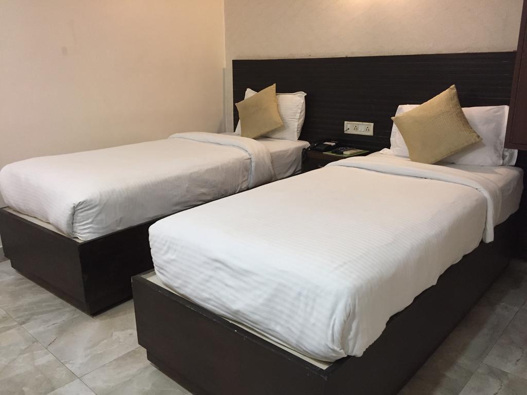 Hotel Park Plaza Βαρανάσι Εξωτερικό φωτογραφία