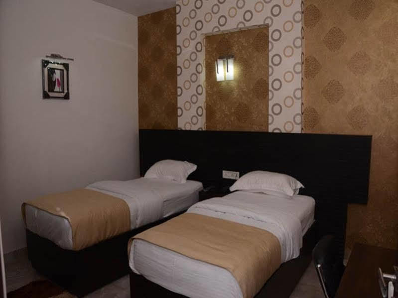 Hotel Park Plaza Βαρανάσι Εξωτερικό φωτογραφία